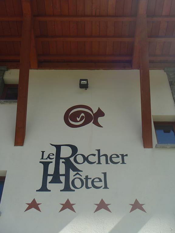 Le Rocher Hotel Champoluc Exterior photo